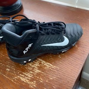 Nike Alpha Menace 2 Shark Youth Football Cleets